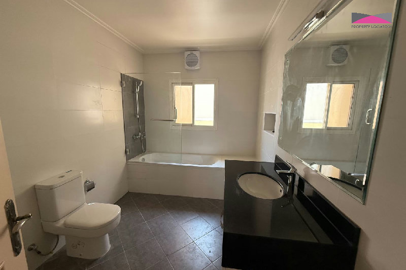 LUXURIOUS COMFORT | CONVENIENCE | EASY COMMUTING β Slide 16