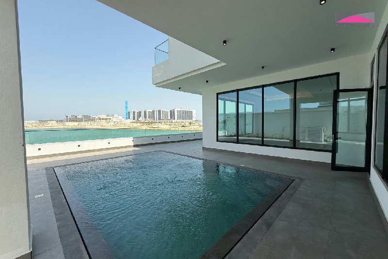 DISCOVER A HOME THAT COMPLEMENTS YOUR LIFESTYLE – Slide 1