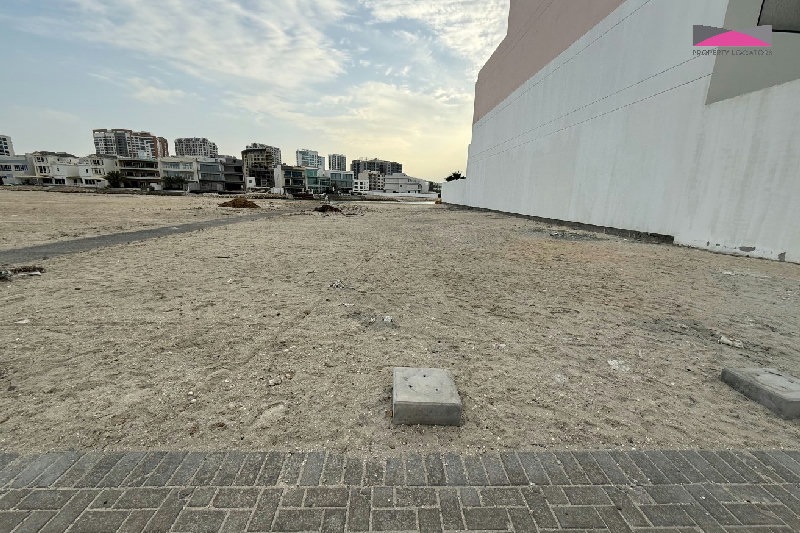 INVESTMENT OPPORTUNITY | WATERFRONT PLOT FOR SALE β Slide 3