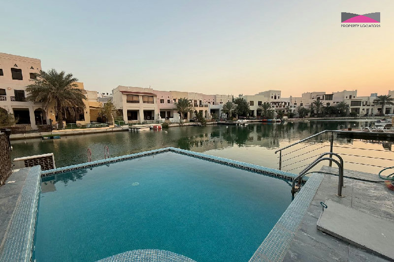 LUXURIOUS COMFORT CONVENIENCE & EASY COMMUTING – Slide 2