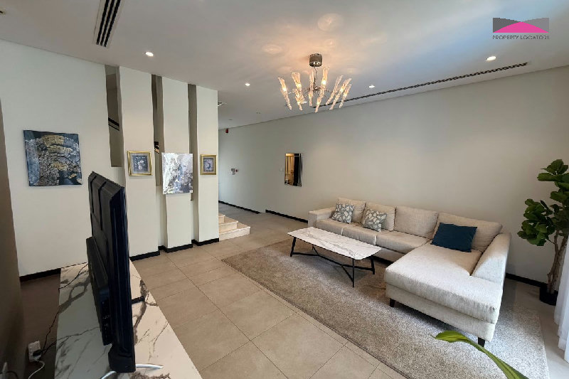 PRIVATE POOL • EXCELLENT LOCATION• NEWLY RENOVATED • READY TO MOVE IN – Slide 5