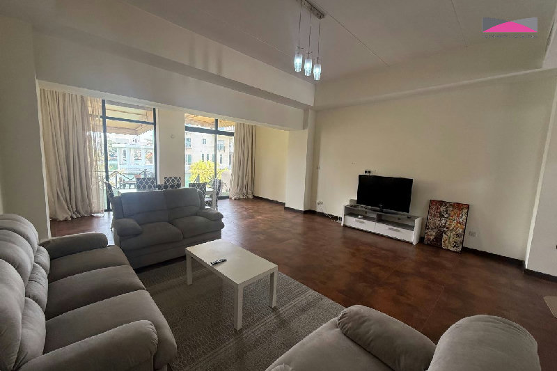 RENOVATED HOME | PRIVATE BOAT MOORING | CANAL VIEW β Slide 6