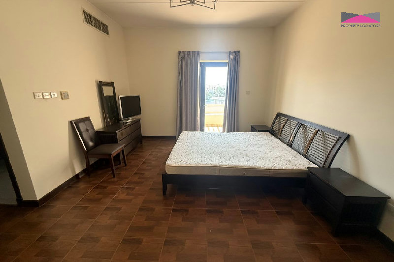 RENOVATED HOME | PRIVATE BOAT MOORING | CANAL VIEW β Slide 10