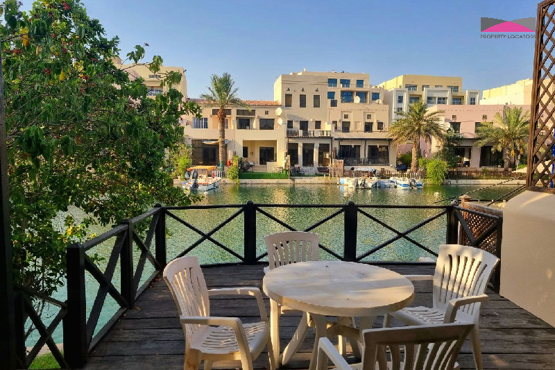 PRIVATE VILLA WITH EXPANSIVE GARDEN & BOAT MOORING – Slide 5