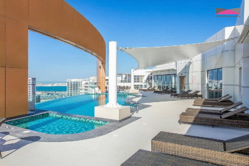 THE KEY TO FINDING A PATH TO A LUXURIOUS LIFESTYLE β Slide 1