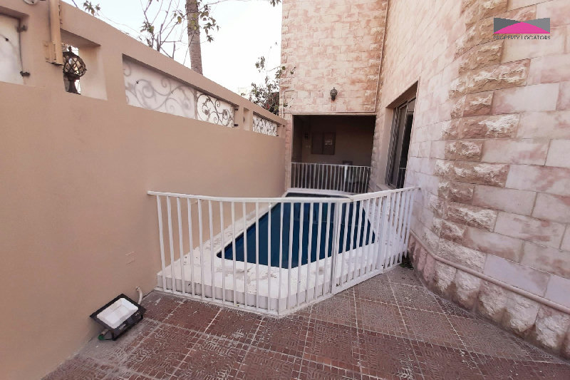 NEWLY RENOVATED | SPACIOUS LIVING | PRIME LOCATION | POOL ACCESS β Slide 10