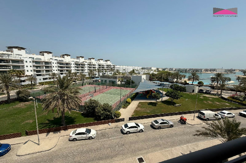 BEACHFRONT LIVING | PRIME LOCATION | BALCONIES – Slide 1