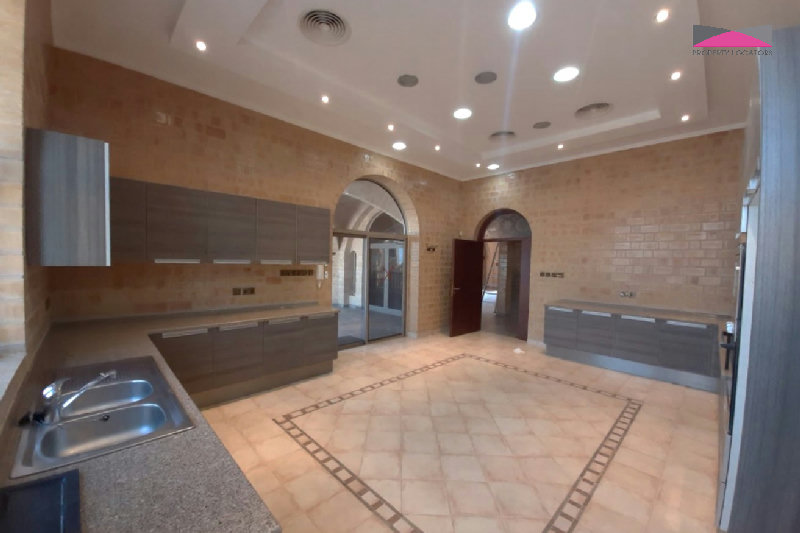 EXCLUSIVE SEA-FRONT VILLA | PRIVATE POOL | AMWAJ ISLANDS – Slide 8