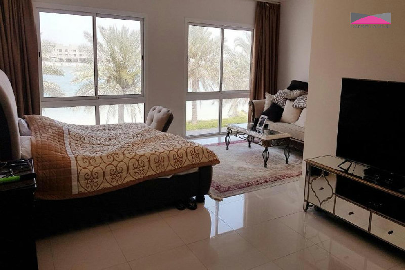 LUXURY BEACHFRONT VILLA | PRIVATE POOL | ELEVATOR – Slide 10