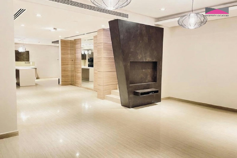 SPACIOUS BEACHFRONT VILLA | PRIME LOCATION | GREAT FACILITIES – Slide 2