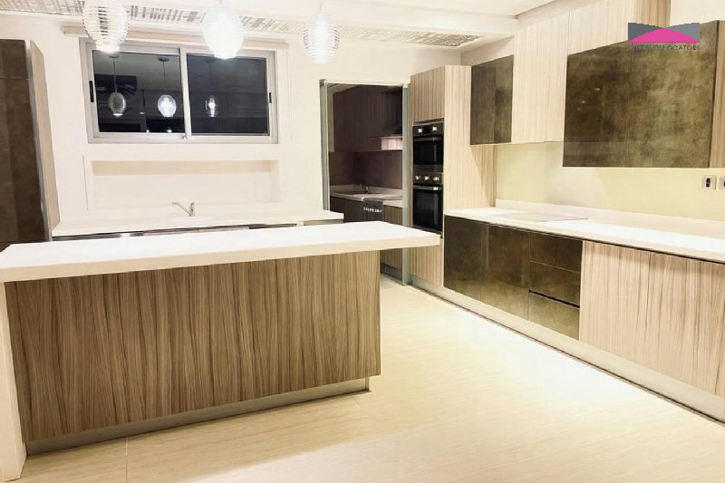 SPACIOUS BEACHFRONT VILLA | PRIME LOCATION | GREAT FACILITIES – Slide 5