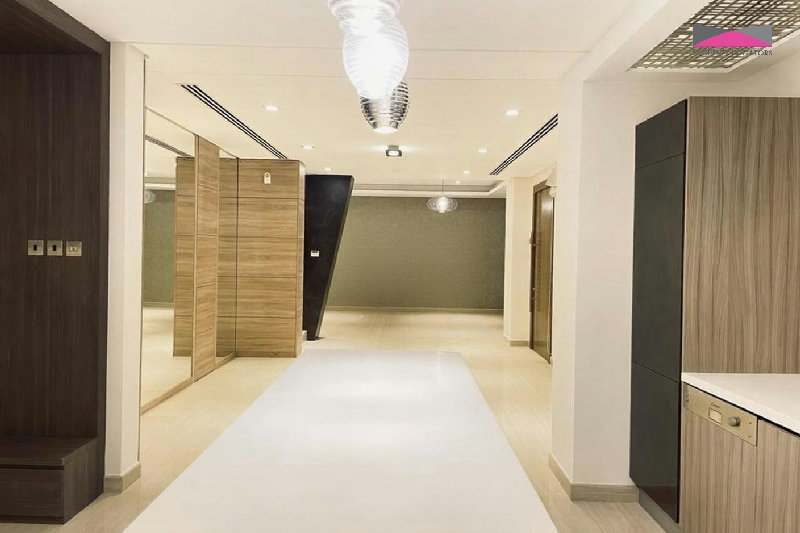 SPACIOUS BEACHFRONT VILLA | PRIME LOCATION | GREAT FACILITIES – Slide 4