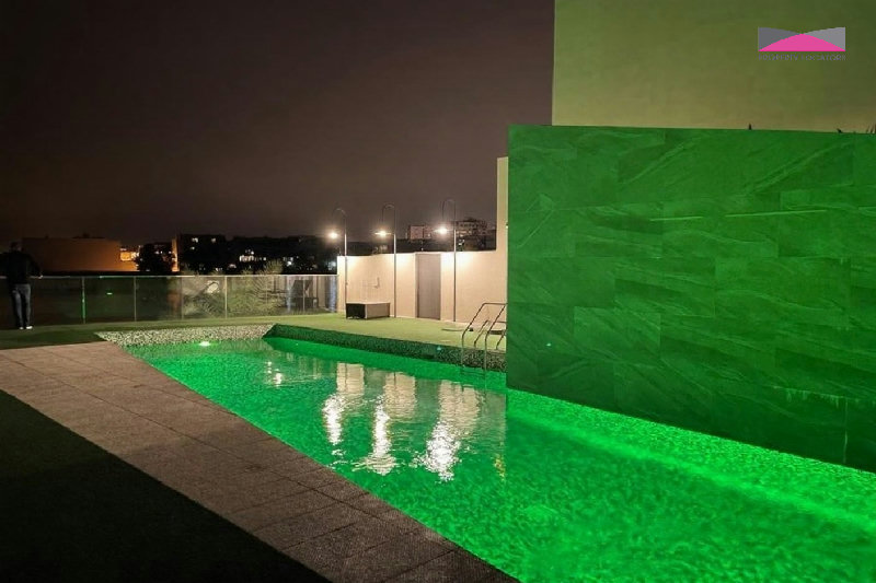 SPACIOUS BEACHFRONT VILLA | PRIME LOCATION | GREAT FACILITIES – Slide 1