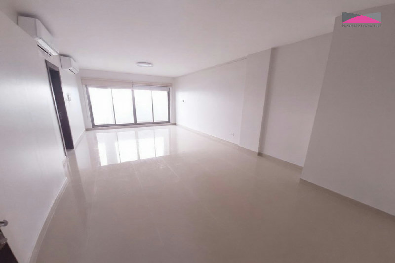 ELEGANT SEA VIEW DUPLEX | LARGE TERRACE | GREAT FACILITIES – Slide 7