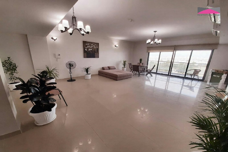 ELEGANT SEA VIEW DUPLEX | LARGE TERRACE | GREAT FACILITIES – Slide 2