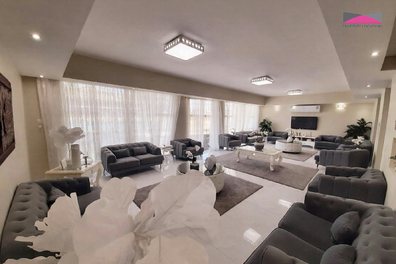 LUXURY BEACHFRONT VILLA | PRIVATE POOL & GARDEN | DIRECT BEACH ACCESS – Slide 4