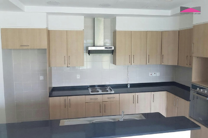 PRESTIGOUS BEACHFRONT PROPERTY | PRIVATE GARDEN | DIRECT BEACH ACCESS – Slide 5