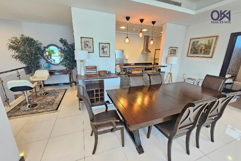 DUPLEX* 3 ASSIGNED PARKINGS * PRIVATE ENTRANCE – Slide 12