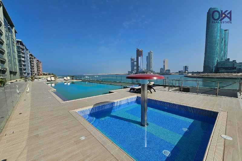 DUPLEX* 3 ASSIGNED PARKINGS * PRIVATE ENTRANCE – Slide 26