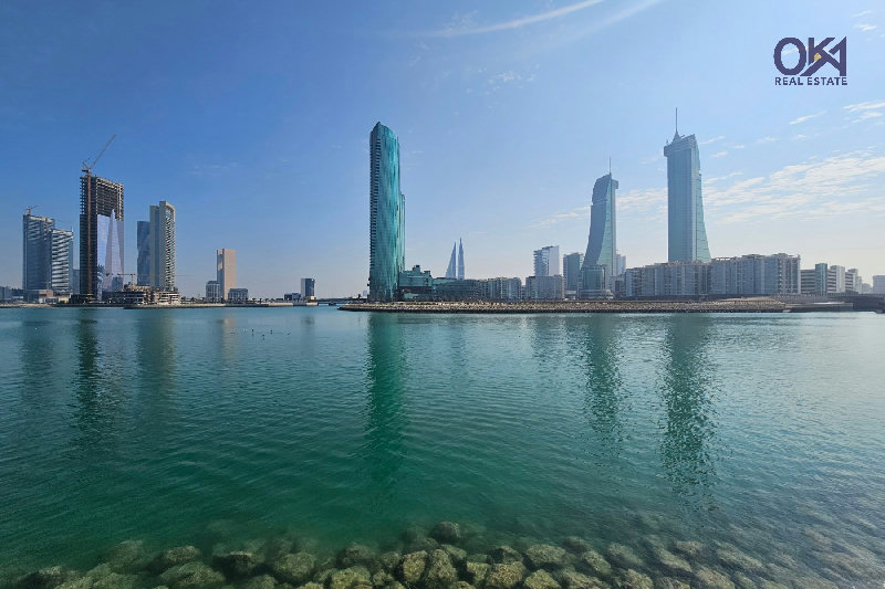 DUPLEX* 3 ASSIGNED PARKINGS * PRIVATE ENTRANCE – Slide 27