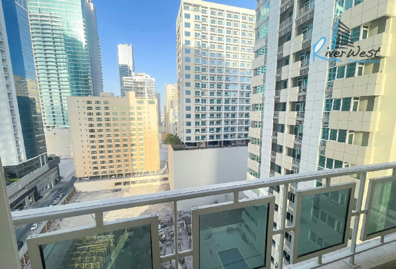 Modern 2 Bedroom Apartment with Balcony in Juffair – Slide 2