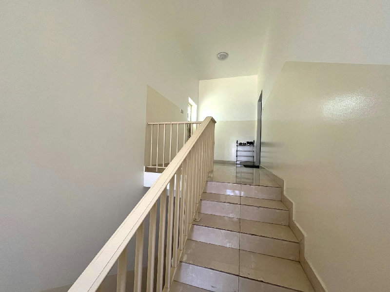 opportunity, spacious building, good income  – Slide 4