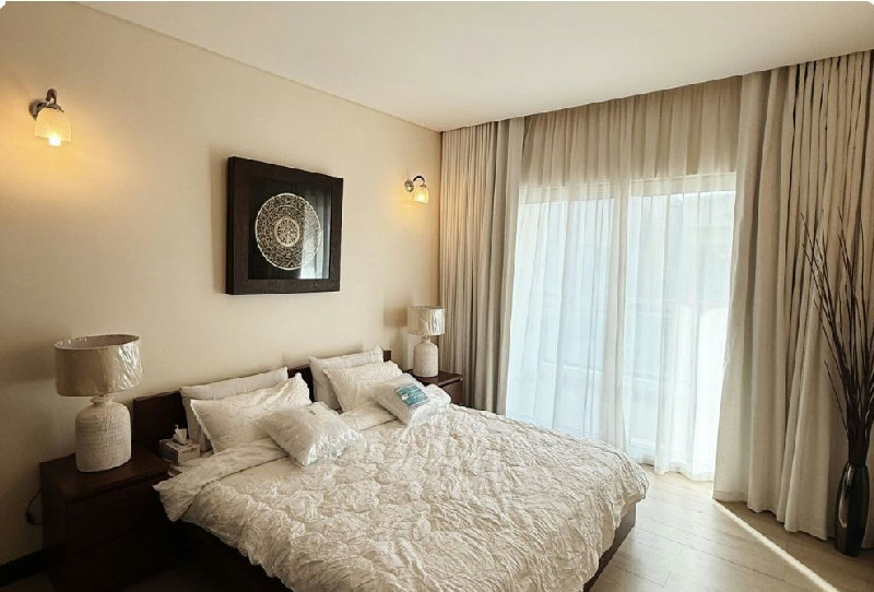 Furnished, elegant, quiet area, great price – Slide 3