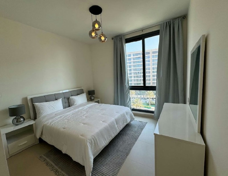 Luxury and comfort, prime location, modern design – Slide 5