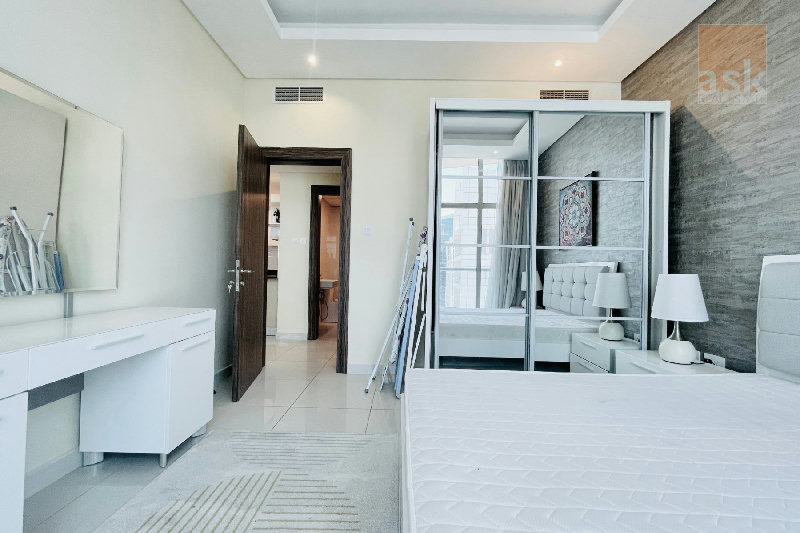 MODERN | BALCONY | GREAT FACILITIES | HOUSEKEEPING – Slide 7