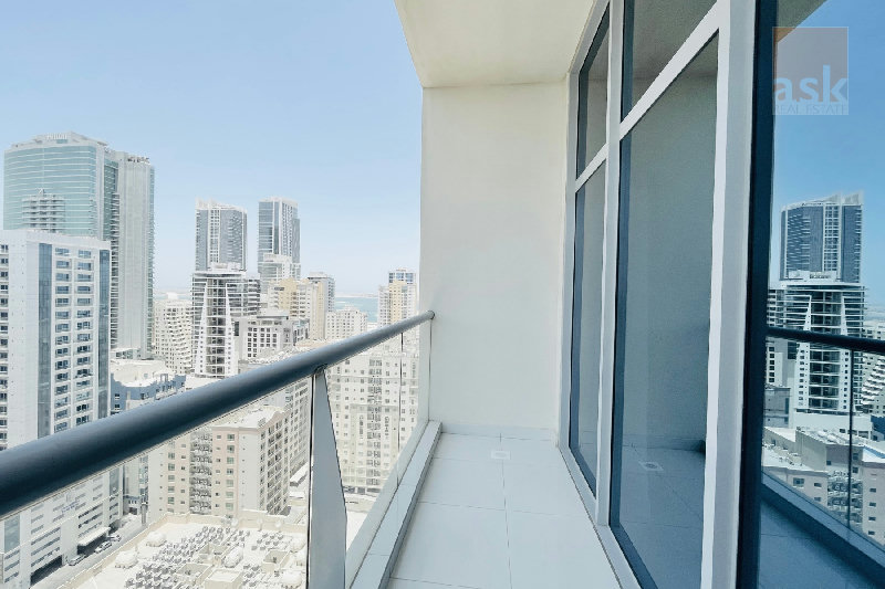 MODERN | BALCONY | GREAT FACILITIES | HOUSEKEEPING – Slide 6