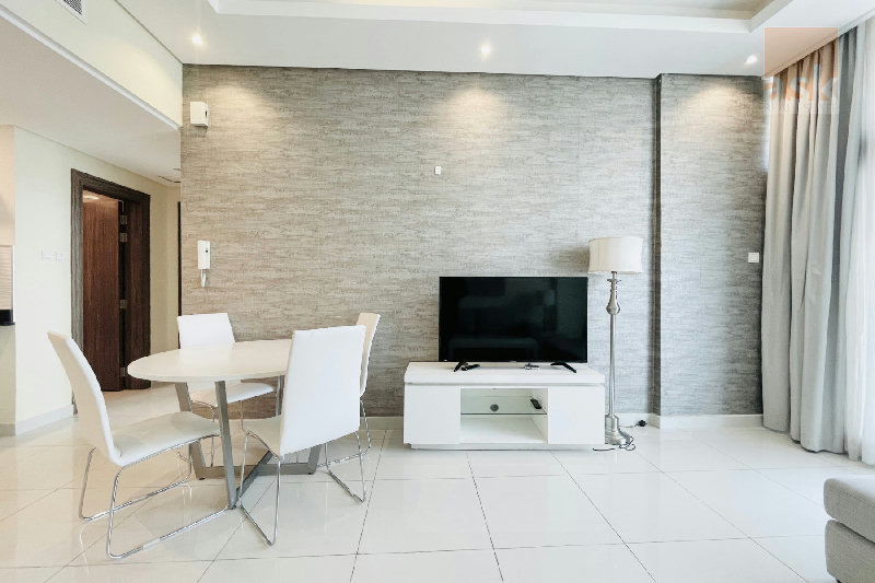 MODERN | BALCONY | GREAT FACILITIES | HOUSEKEEPING – Slide 2