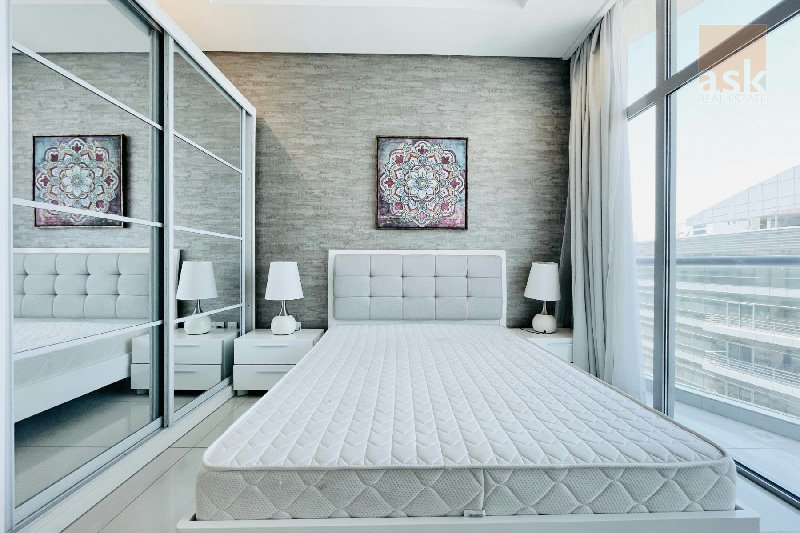 MODERN | BALCONY | GREAT FACILITIES | HOUSEKEEPING – Slide 8