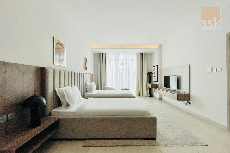 LUXURY | SPACIOUS | HIGHFLOOR | HOUSE KEEPING – Slide 12