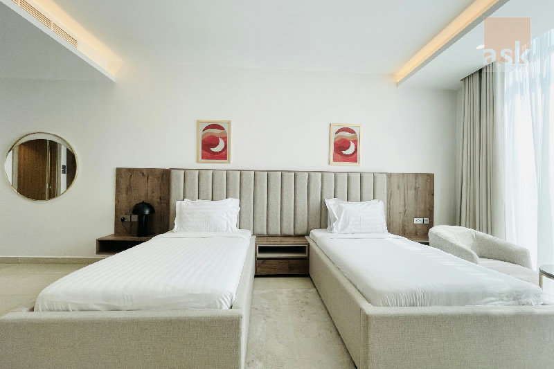 LUXURY | SPACIOUS | HIGHFLOOR | HOUSE KEEPING – Slide 13