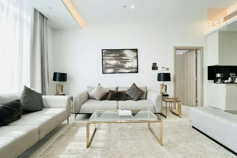 LUXURY | SPACIOUS | HIGHFLOOR | HOUSE KEEPING – Slide 3