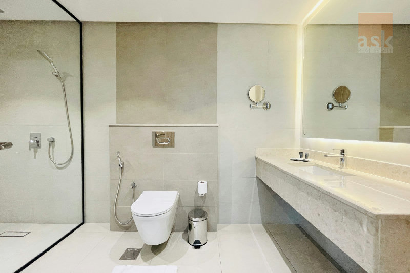 LUXURY | SPACIOUS | HIGHFLOOR | HOUSE KEEPING – Slide 10