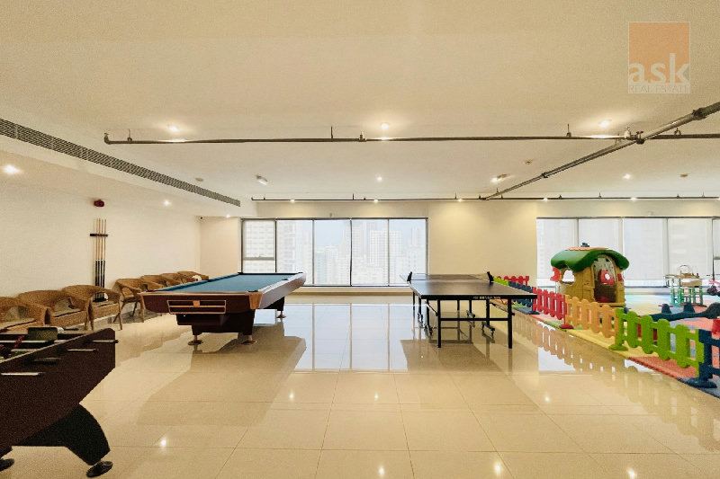 Spacious 2BR Apartment with Balcony | High Floor | City View – Slide 17