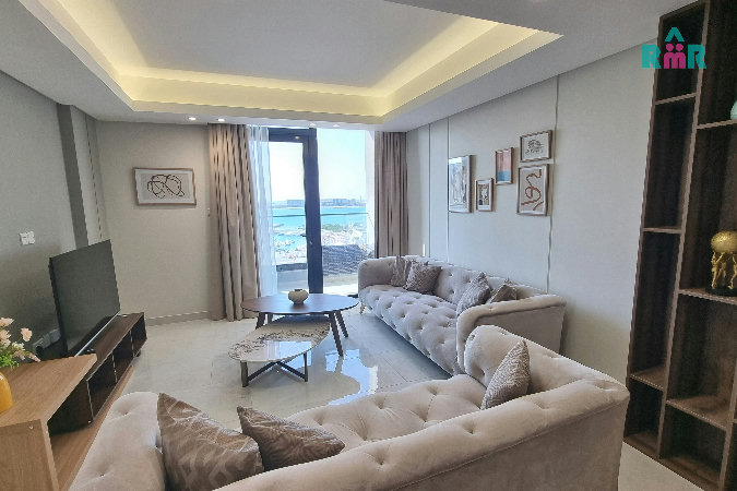 Sea and Marina Views / Closed Kitchen / Modern Finishing – Slide 7