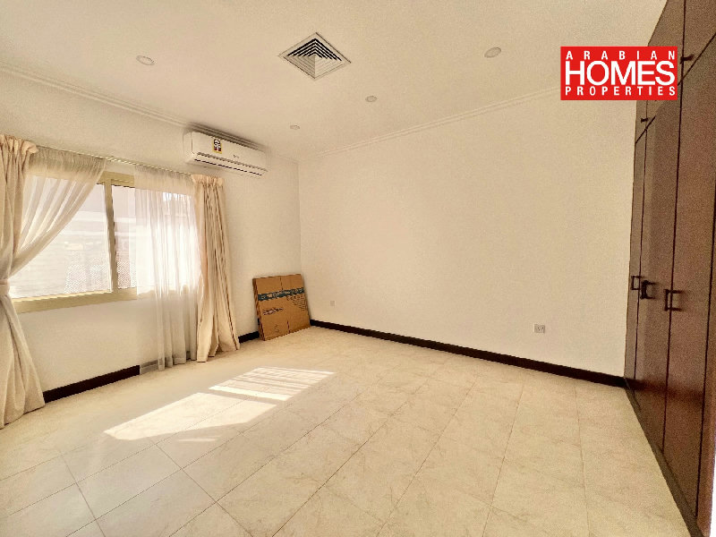 3 BEBROOM VILLA WITH PRIVATE GARDEN – Slide 5