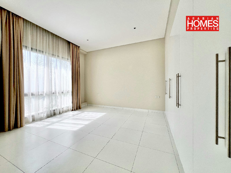 MODERN 4 BEDROOM VILLA WITH PRIVATE POOL – Slide 4