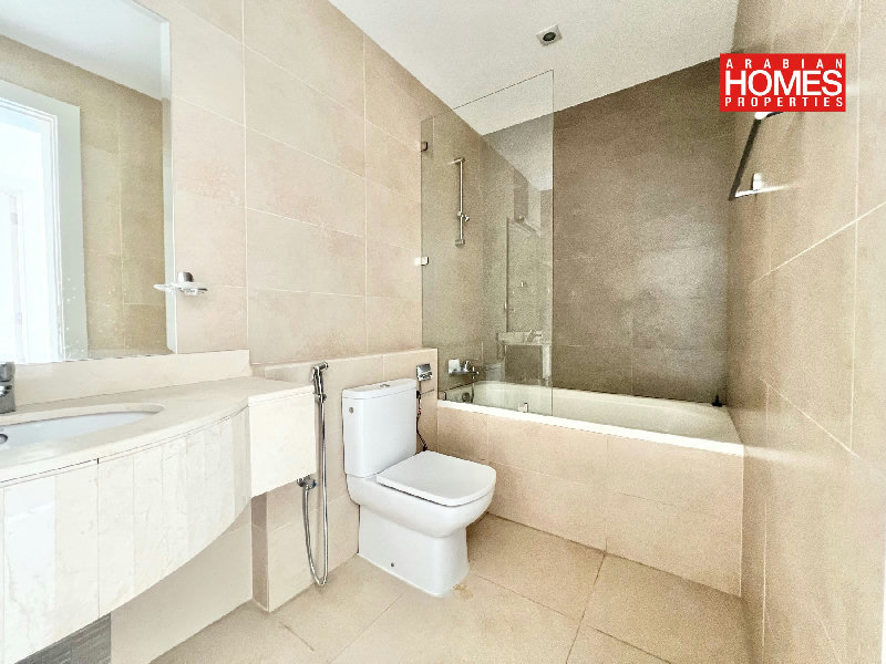 MODERN 4 BEDROOM VILLA WITH PRIVATE POOL AND GARDEN – Slide 10