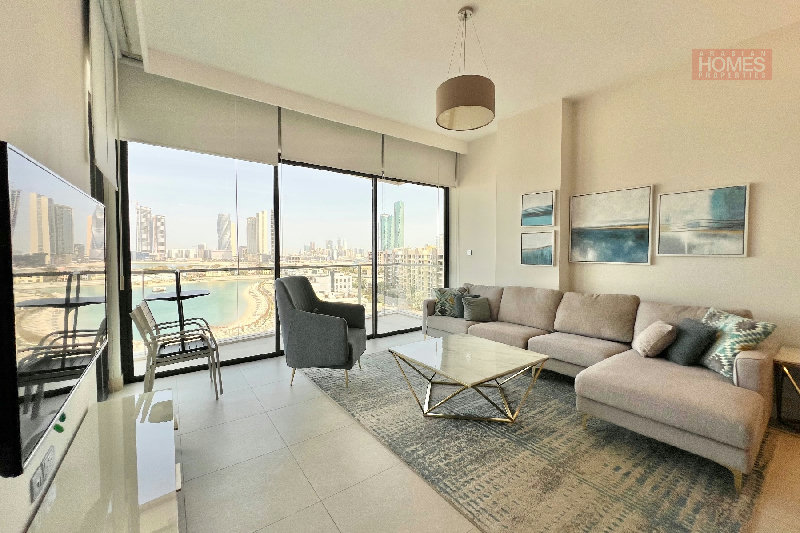 STUNNING 2 BR APARTMENT WITH BALCONY – Slide 4