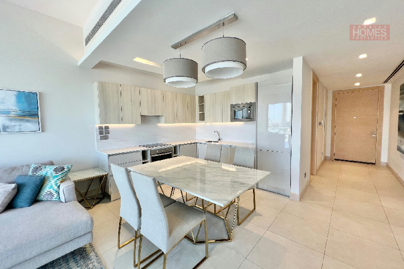 STUNNING 2 BR APARTMENT WITH BALCONY – Slide 10