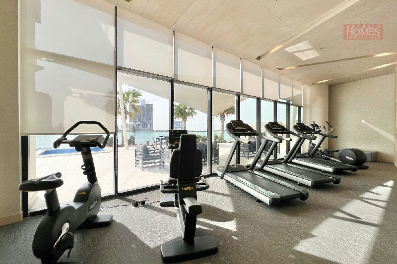 STUNNING 2 BR APARTMENT WITH BALCONY – Slide 15