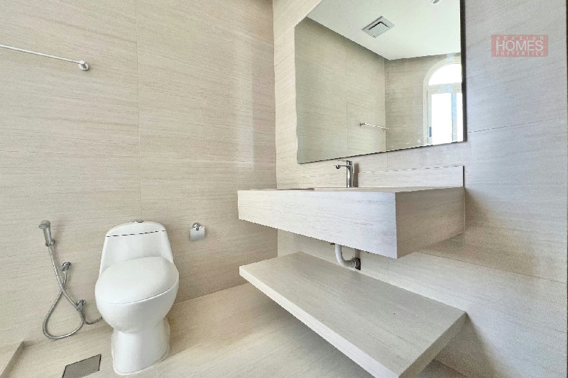 FULLY RENOVATED 3 BEDROOM VILLA – Slide 10