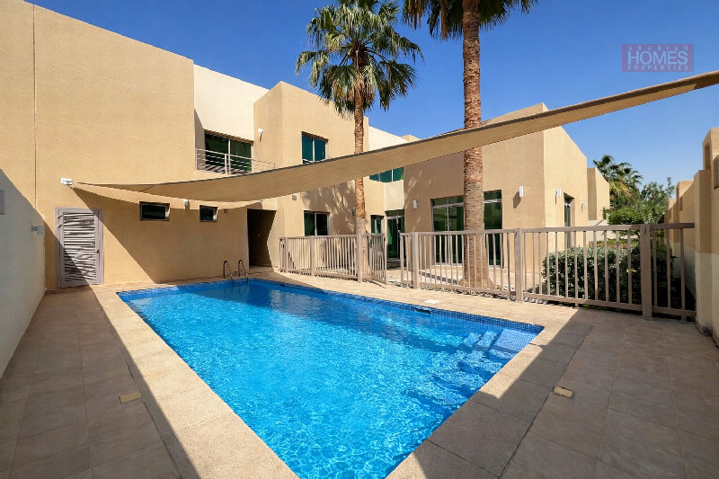 ELEGANT 4 BEDROOM VILLA WITH PRIVATE POOL – Slide 2