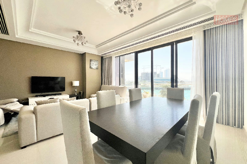 STUNNING 2 BEDROOM APARTMENT WITH SEA VIEW – Slide 8