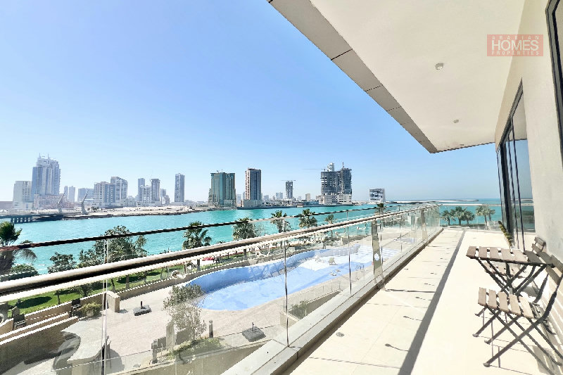 STUNNING 2 BEDROOM APARTMENT WITH SEA VIEW – Slide 2