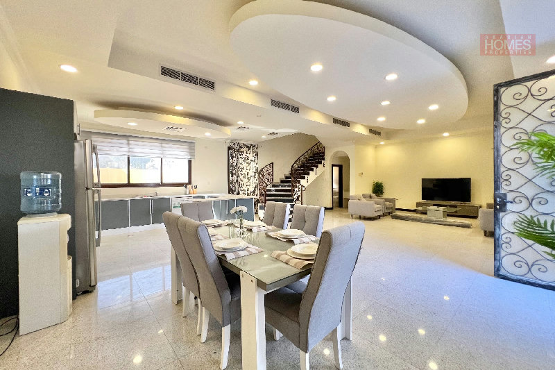 NAVY APPROVED 4 BR VILLA WITH PRIVATE POOL – Slide 3