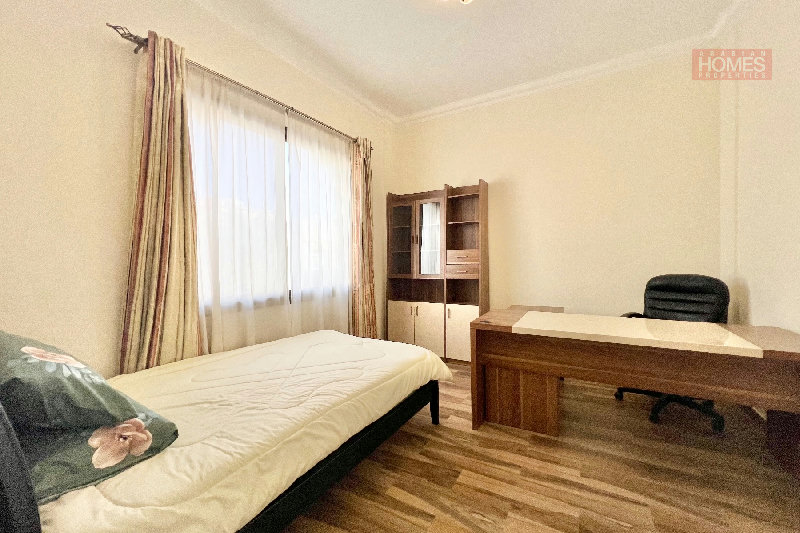 MODERN AND BRIGHT 3 BEDROOM APARTMENT – Slide 8